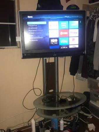 JVC 1080p 32inch tv with stand beautiful combo