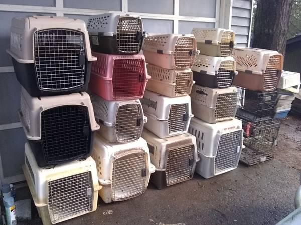 Kennel Cages or Crates for Dogs Cats and Pets