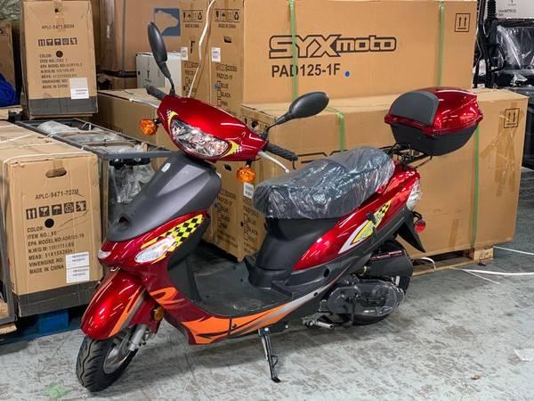 50cc Gas Moped Scooter w/Automatic Transmission  - Express 50cc
