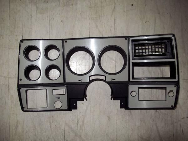 1978-80 GM Truck Dash Bezel Black With Air Conditioning