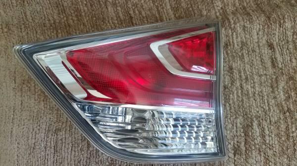 FOR SALE: 2014-2016 NISSAN ROGUE TAIL LIGHT