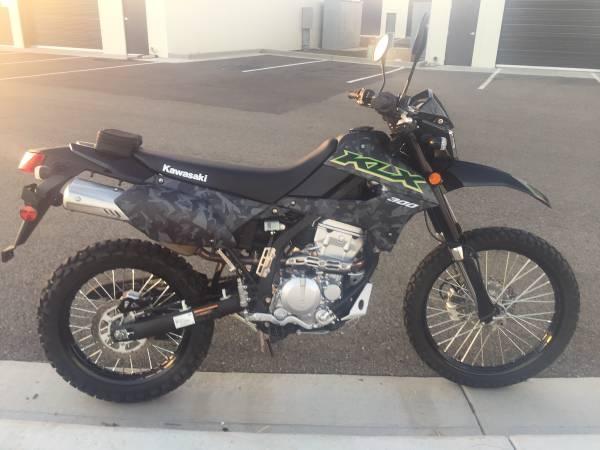2021 KLX300 only 147 miles Kawasaki Fractured Camo and Black