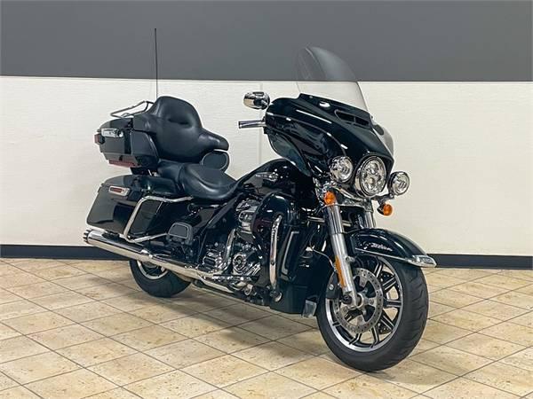 2018 Harley-Davidson Electra Glide Touring Ultra Classic
