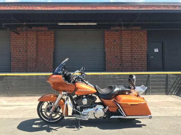 2015 ROAD GLIDE IN WHISKEY AMBER!