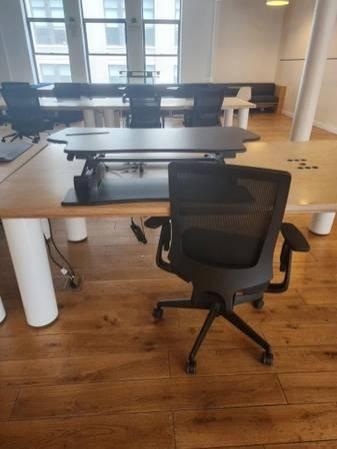 Ergonomic Mesh Adjustable Rolling Office Chairs