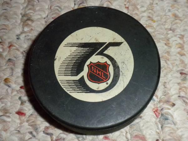 75 YEAR ANNIVERSARY NHL - DETROIT RED WINGS OFFICIAL GAME PUCK - 1991-