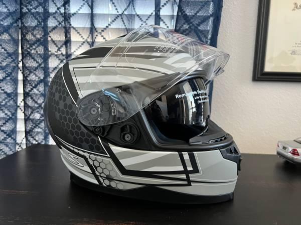 Brand New Flat Grey Graphic Full Face Motorcycle Helmet size Large