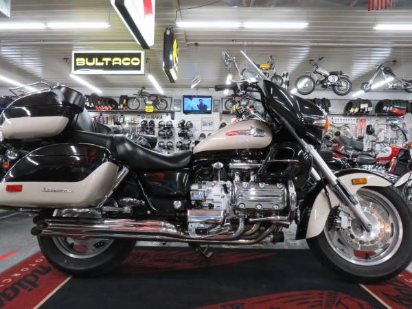 2001 Honda Valkyrie Interstate (Steeles Cycle Buy,Sell,Trade,Consign)