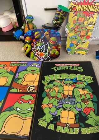 Lot of  9 Teenage Mutant Ninja Turtle Items and Decor