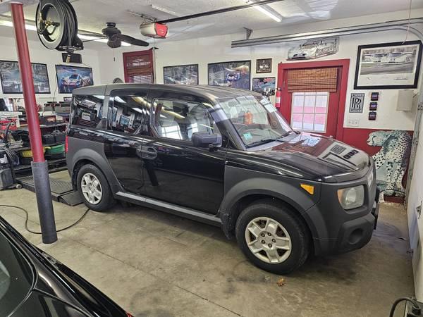 08 Honda Element AWD 136k  ROOF - FOR PARTS/POSSIBLE REPAIR Price Firm