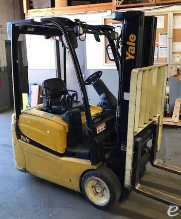 2011 Yale Forklift Electric 3 Wheel Sit Down Three Stage