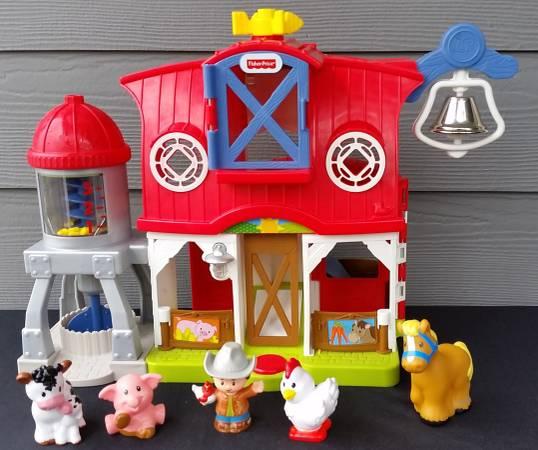 Fisher Price Little People Caring for Animals Farm Toy  2016