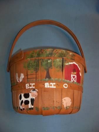 Country Kitchen Farm Animals half wall wooden basket with handle