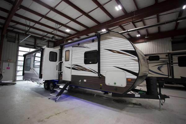 2018 Forest River Wildwood 27REI Rear Entertainment On Clearance!!