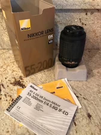 NIKON Nikkor 55-200mm Zoom Lens Like Brand New! f/4-5.6G IF-ED VR