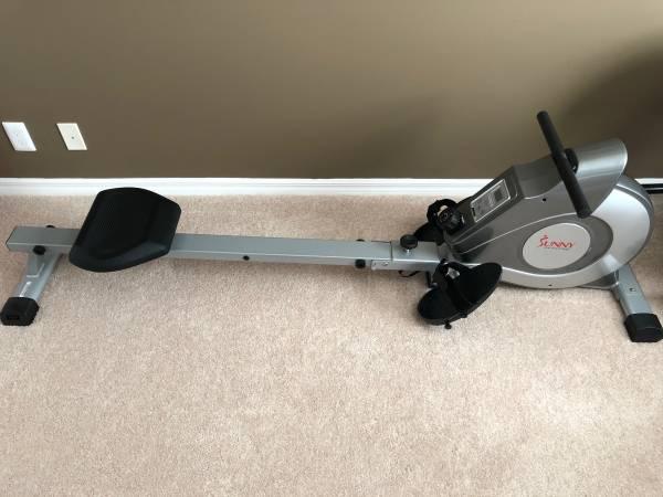 Sunny Health & Fitness Rower w/ LCD Monitor by SF-RW5515