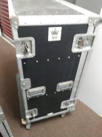 XL-PRO MUSIC CASE FOR INSTRUMENTS OR ANY UTILITIES!