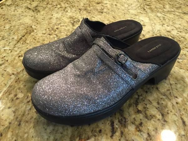 New/Never Worn LANDS END Glitter Size 9 Clogs Mules Shoes