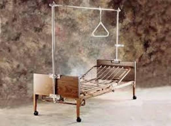 Bariatric trapeze for medical bed (by Invacare)