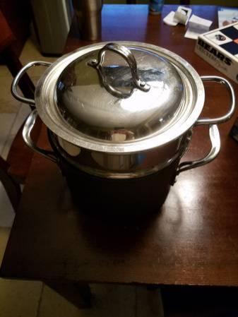 Great Condition Calphalon Hard Annodized Non-Stick Cookware / Pans