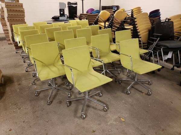 22 Available - Andreu World Executive Office Chair Chairs