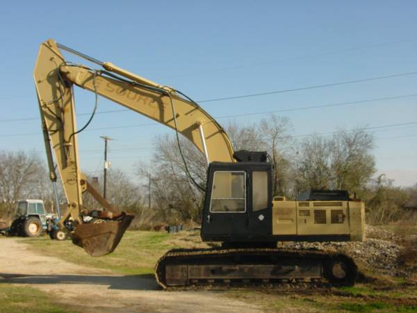 Cat EL200B Excavator