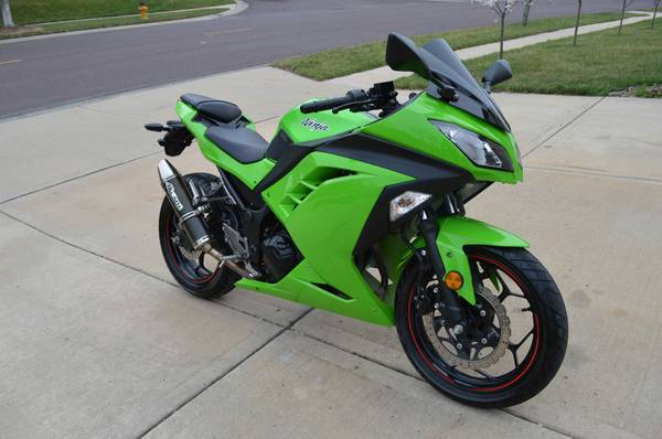 2014 Kawasaki Ninja Special Edition EX330 Green