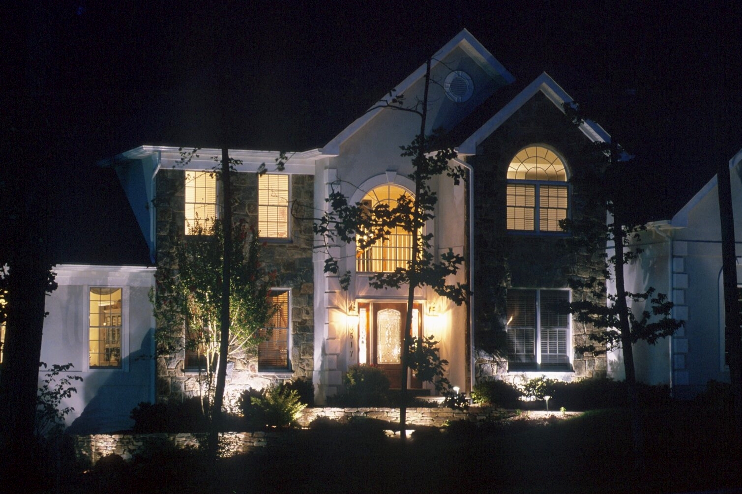Commercial Landscape Lighting Services in Annapolis