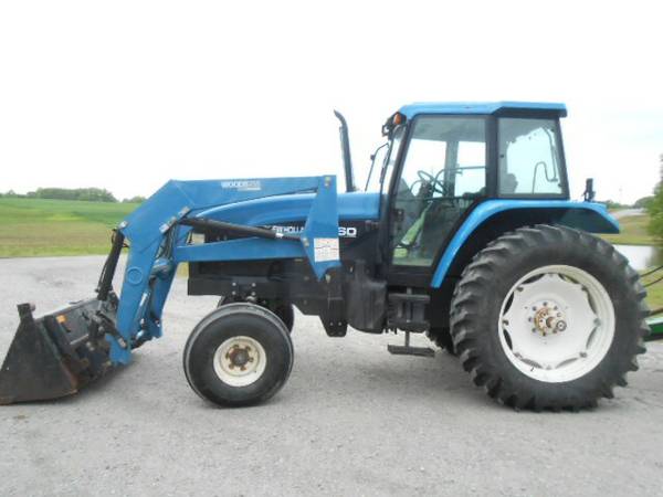 New Holland 8160 tractor with loader