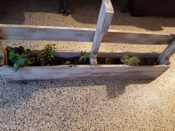 Awesome farmhouse reclaimed wood succulent planter shabby chic