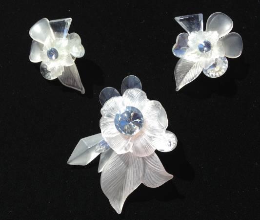 Vintage White and Clear Pin and Earrings