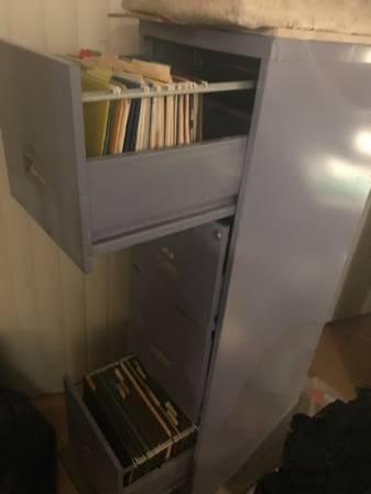 Great filing cabinet sturdy