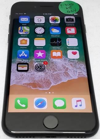 Great Condition iPhone 7 32GB Black AT&T $260