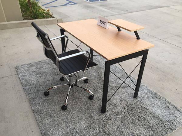 New in box $120 computer chair and office desk furniture combo set