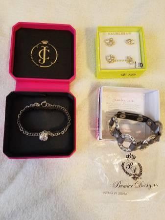 Bracelet, earrings, necklaces, tennis jewelry, wig stand