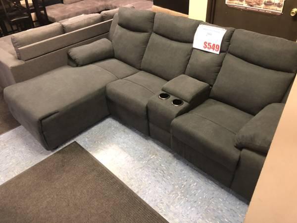 Best seller Sectional sofa with recliner brand new