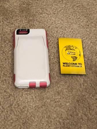 Otterbox Phone Case - Holds Credit Cards