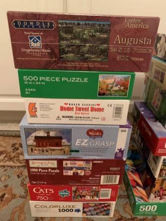 25 jigsaw puzzles - excellent condition