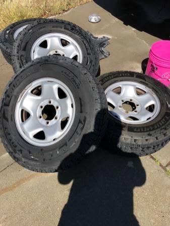 Toyota Tacoma 6X5.5 pattern steel wheels with new tires
