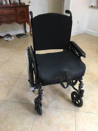 Wheelchairs, FOR RENT, Large Variety,*WEEKLY