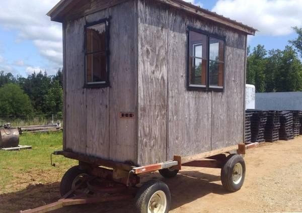 Deer Stand/Ticket booth - trailer included