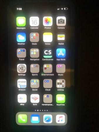 UNLOCKED iPhone X 256GB almost new not a scratch