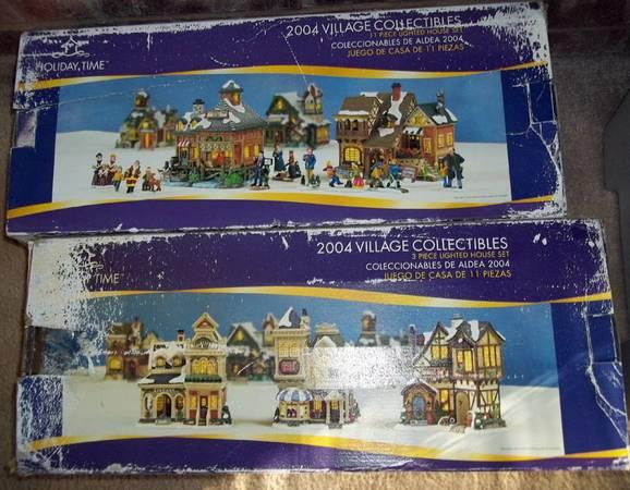 2004 Holiday Time Village Collectibles