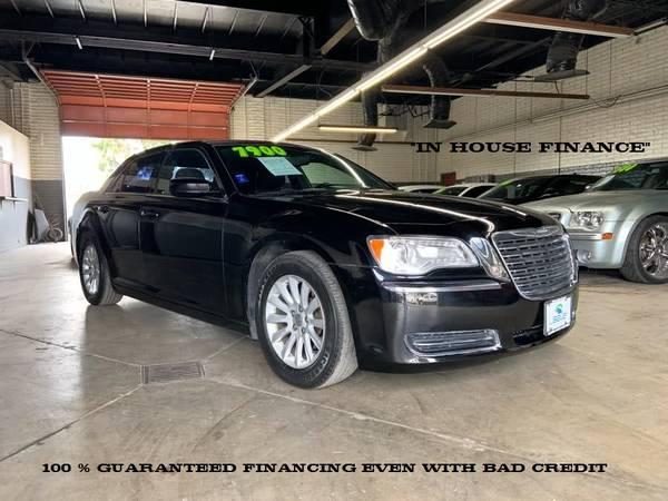 2012 CHRYSLER 300 public auto auction with in house finance REPOS OK..