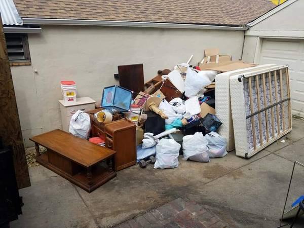Anthony's hauling junk removal trash removal dump runs trash outs spa