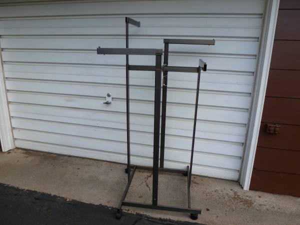 commercial quality clothes rack