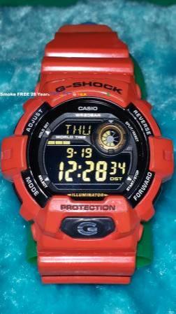 CASIO G-Shock Near Mint 53mm Gold Characters Over Neg LCD Mean LOOKING