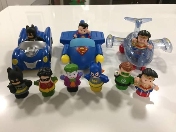 Fisher Price Little People Electronic DC Super Heroes