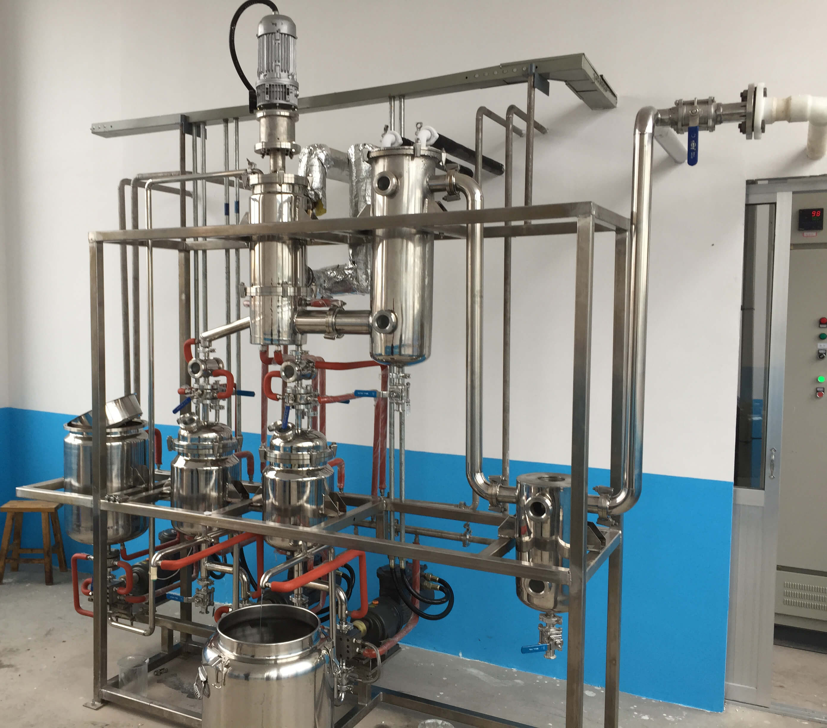 Distillation Equipment & Machine